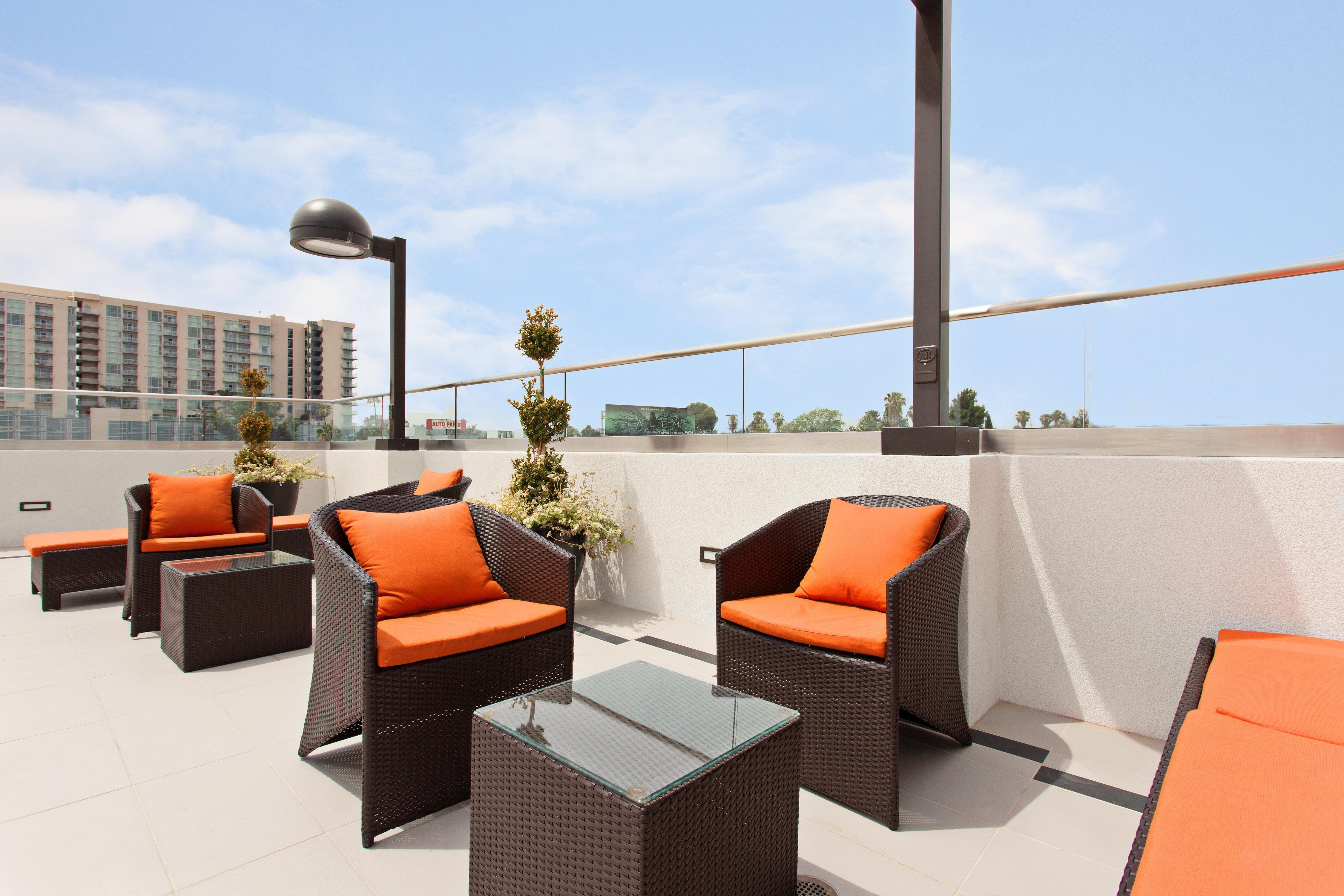 Holiday Inn Express North Hollywood - Burbank Area By Ihg Los Ángeles Exterior foto
