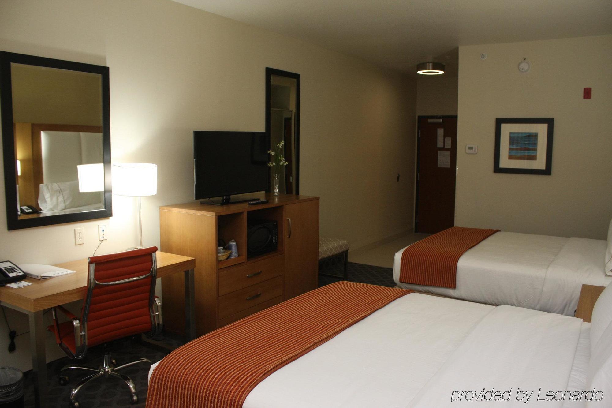 Holiday Inn Express North Hollywood - Burbank Area By Ihg Los Ángeles Exterior foto