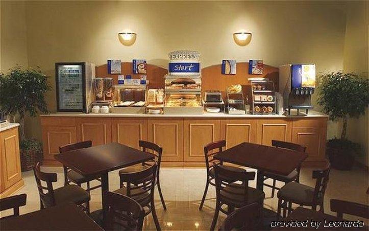 Holiday Inn Express North Hollywood - Burbank Area By Ihg Los Ángeles Exterior foto